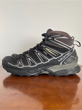Salomon Men’s X Ultra Mid 2 GTX hiking boot